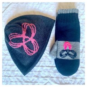TNA Hat & Mittens